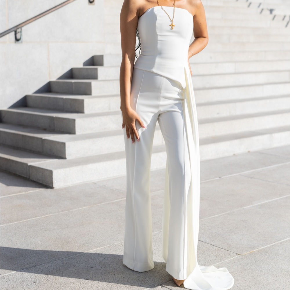 Nadine Merabi Set